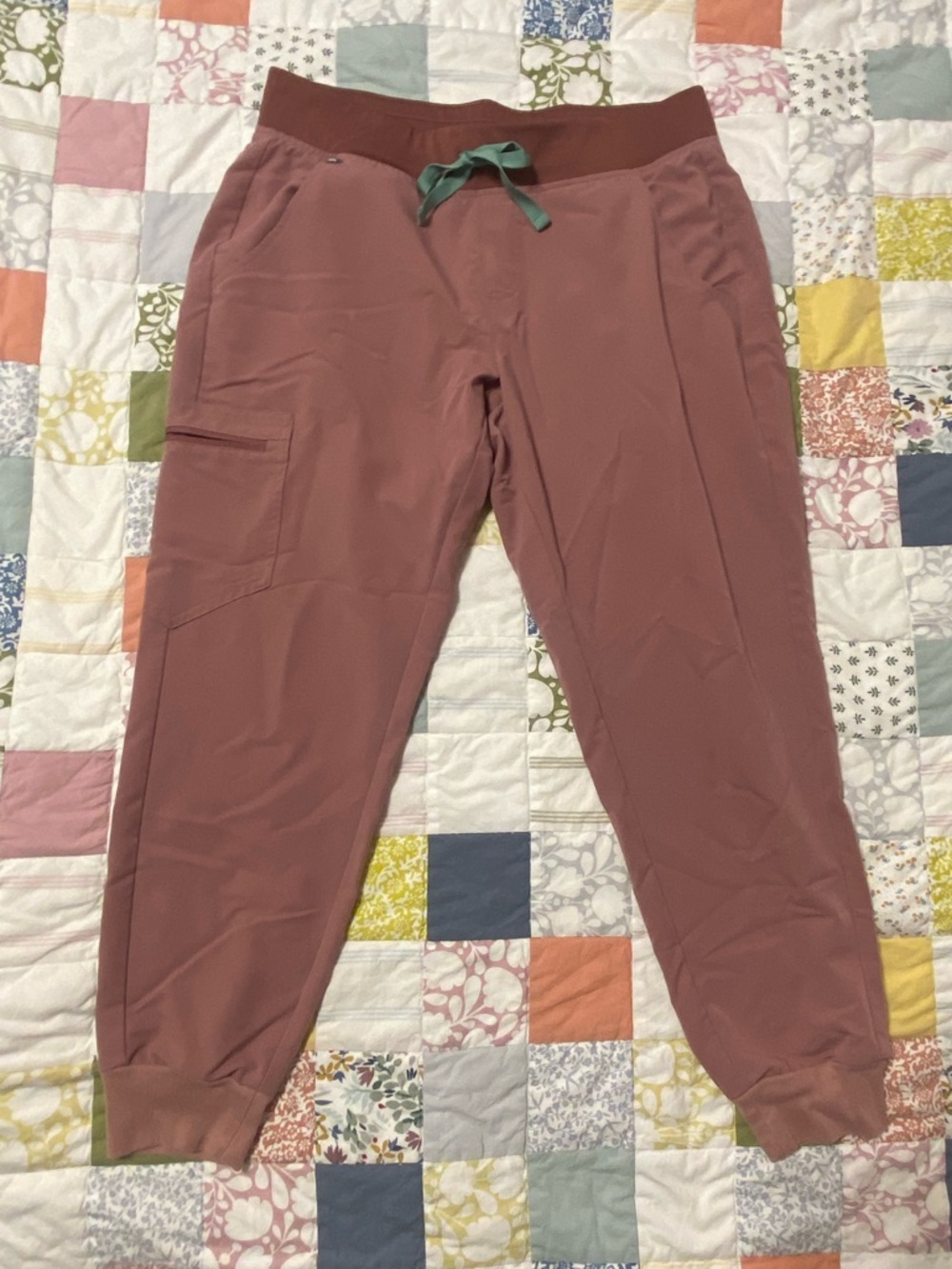 FIGS Mauve Pink 1 Pocket Top & Jogger Pants -Medium